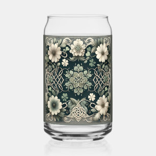 Charme floral du trèfle celtique