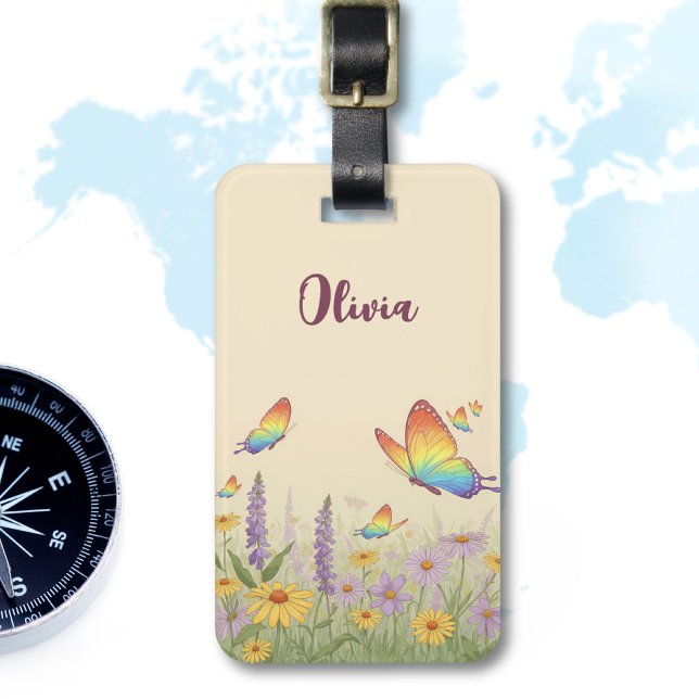 Charming Pastel Butterfly Meadow Gepäckanhänger (Von Creator hochgeladen)