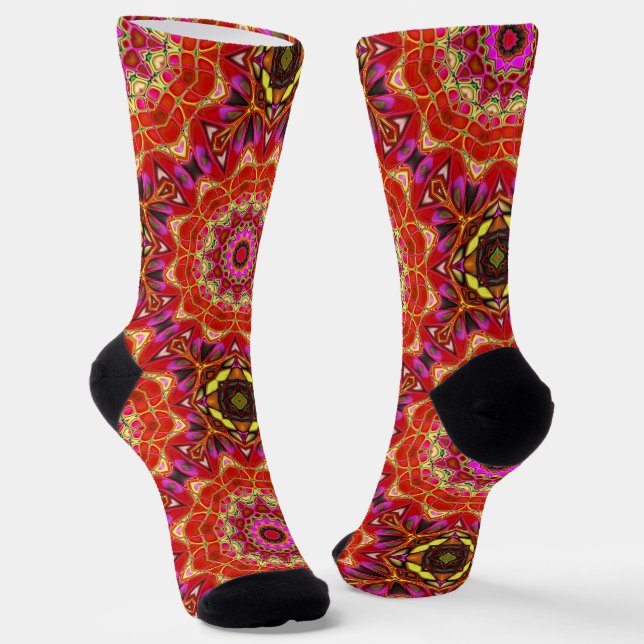 Charming Red Intricate Mandala Socken (Gewinkelt)