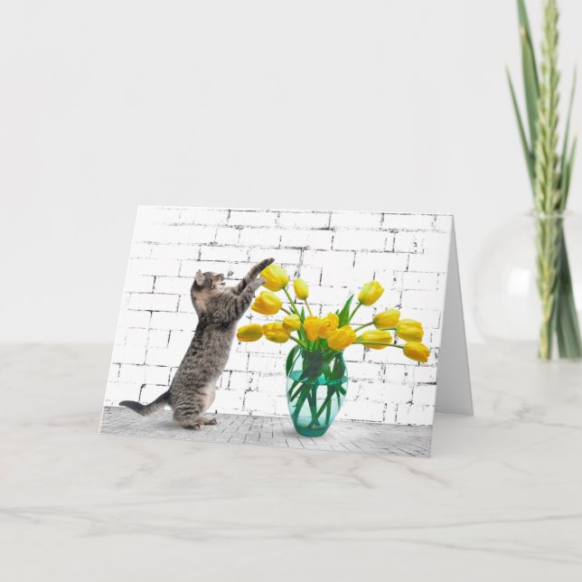 Chat avec Tulipes Jaunes Carte d'anniversaire (Devant)