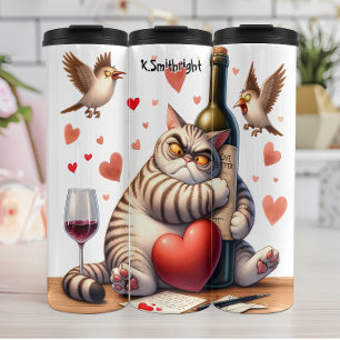 Chat grumpy avec bouteille de vin