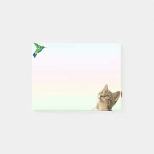Chat mignon et petit oiseau sur Post-it couleur pa