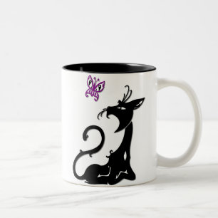 Chat noir avec Mug de Papillon pourpre