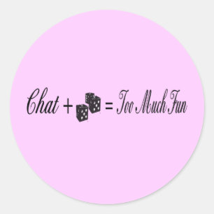 Chat plus Würfel entspricht zu vielem Spaß Runder Aufkleber