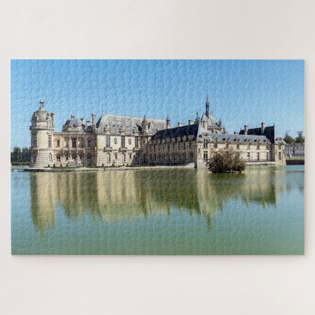 Chateau de Chantilly mit Reflektion im See (Horizontal)
