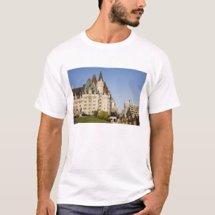 Chateau Laurier Hotel in Ottawa, Ontario, Kanada 2 T-Shirt