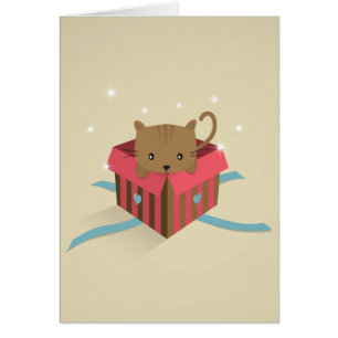 Chaton dans une boîte-cadeau ouverte
