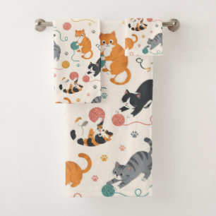 Chatons joueurs et pelotes de laine Mignons