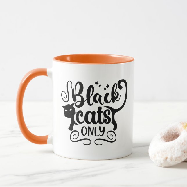 Chats noirs uniquement Mug de café Halloween (Avec donut)