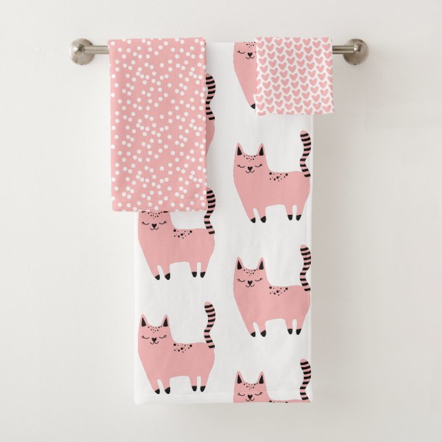 Chats roses mignons, Coeurs et Serviettes de bain  (En situation)