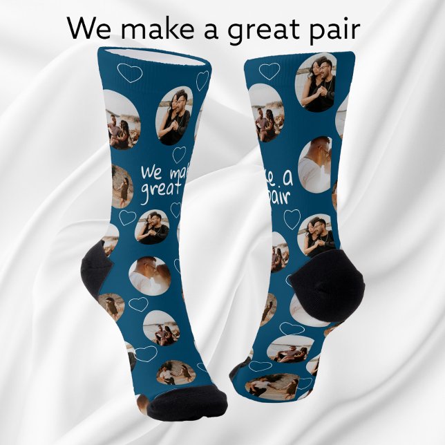 Chaussette 4 Collage De Photo Nous Faisons Une Grande Paire (Créateur téléchargé)