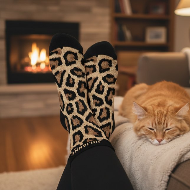 Chaussette Chaussettes équipage à impression léopard nom pers (Leopard crew socks with custom name!)