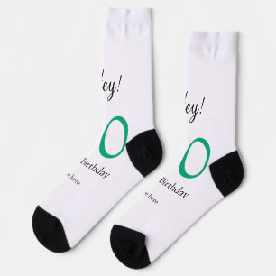 Chaussette Hé c'est un nom en lettres grasses noires et verte