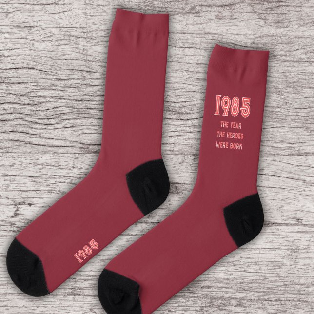 Chaussette L'année de naissance des héros (rouge sur marron) (Créateur téléchargé)