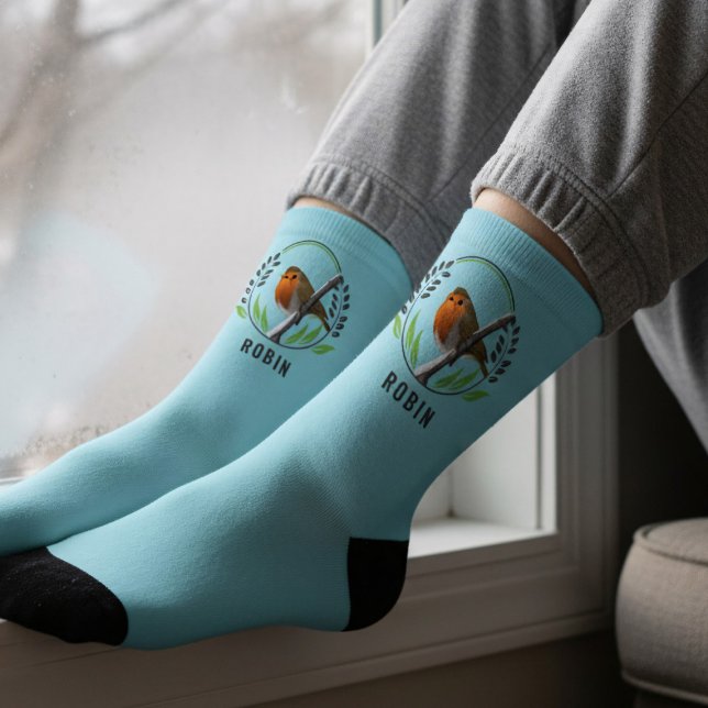 Chaussette Robin Bird sur la branche d'hiver Chaussettes de N (Robin bird socks. Perfect for chilly days and cozy evenings.)