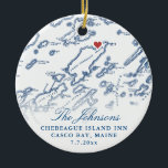 Chebeague Island Map Neugezogenes Foto Weihnachten Keramik Ornament<br><div class="desc">Feiern Sie ihre Liebe mit einem personalisierten Weihnachtsschmuck,  mit einer raffinierten marineblauen Karte von Chebeague Island in Casco Bay,  Maine. Das Foto des Ehepaares liegt auf der Rückseite und ist ein herzliches Mmento,  das zum Gedenken an ihre Hochzeit und zur Stimmungsgabe der Feriendekoration beiträgt. Entworfen von Coastal Map Designs.</div>