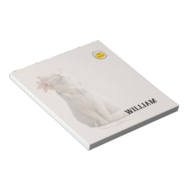 CHECK MEO White Cat with Headphones – Personalized Notizblock (angewinkelt)