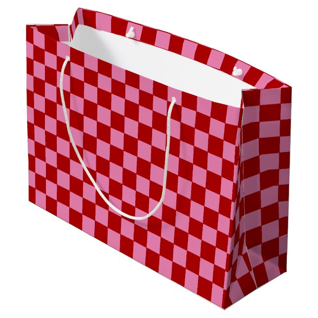 Checkered Red and Hot Pink  Große Geschenktüte (Rückseite Schrägansicht)