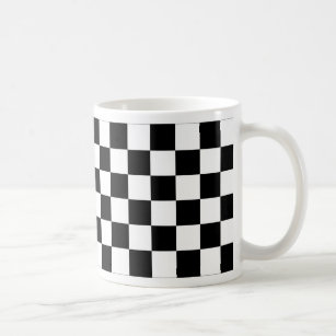 Checkered Schwarzweiss-Auto, das Flagge läuft Kaffeetasse