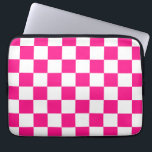 Checkered squares hot pink white geometric retro laptopschutzhülle<br><div class="desc">Checkered squares hot pink white geometric retro pattern gift for her. Cool retro checkered geometric square pattern. Vintage tile white and hot pink modern checker.</div>