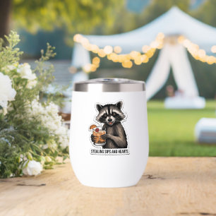 Cheeky Raccoon mit Whiskey Sour - Playful Cocktai