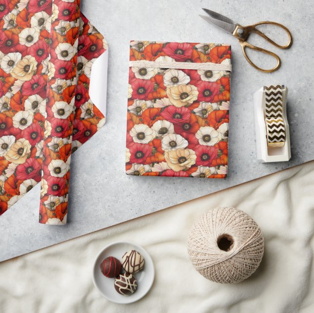 Cheerful Red Floral Poppy Tapestry Geschenkpapier (Kunsthandwerk)
