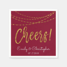 Cheers Burgundy und Gold Foil String Lights