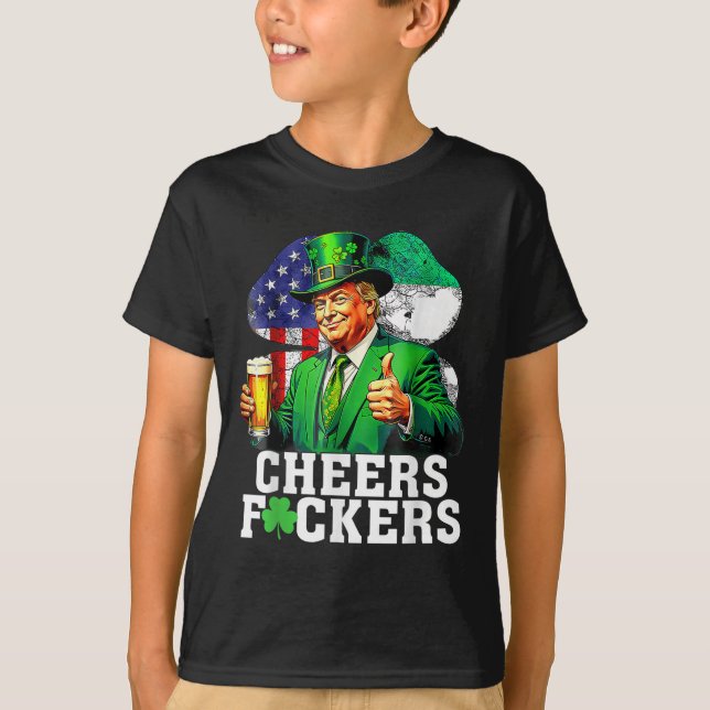 Cheers Forers St Patricks Day Funny Beer Drinks T-Shirt (Vorderseite)