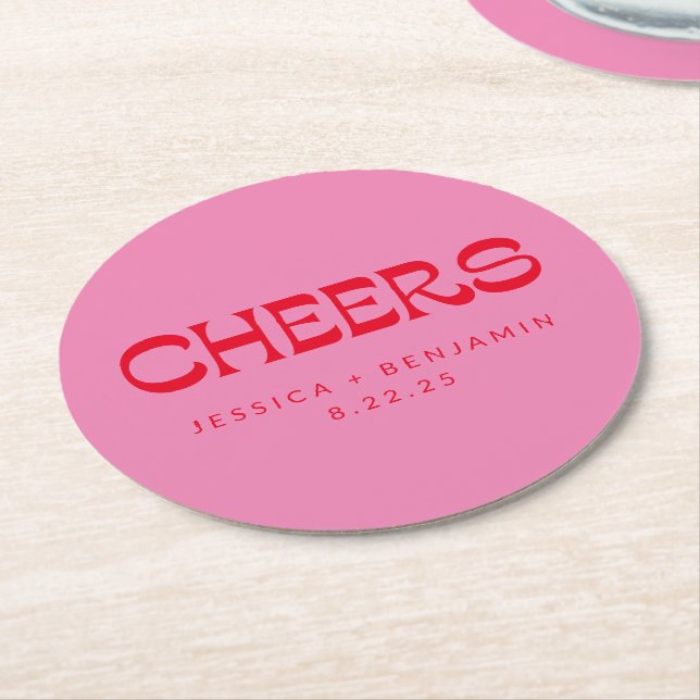 Cheers Groovy Pink Red Typografy Names Wedding Runder Pappuntersetzer (Angewinkelt)