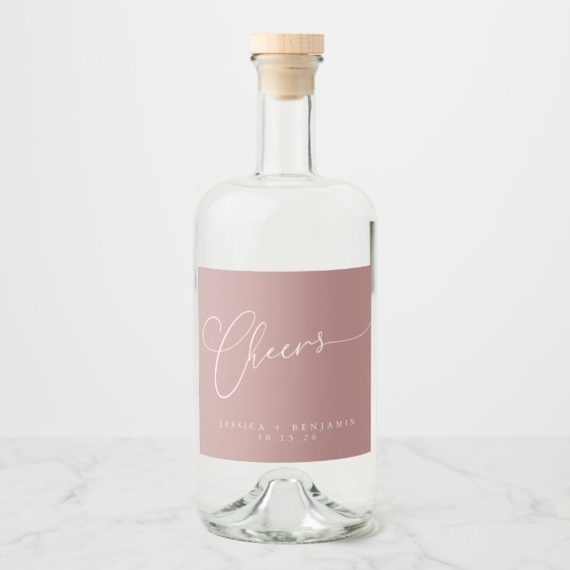 Cheers Minimal Dusty Rose Script Custom Wedding Alkoholflaschenetikett (Vorderseite)