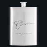 Cheers Minimal Schwarz-weiße Script Custom Wedding Flachmann<br><div class="desc">Cheert Minimalistisches Schwarz-weißes Skript Custom Wedding Flask</div>