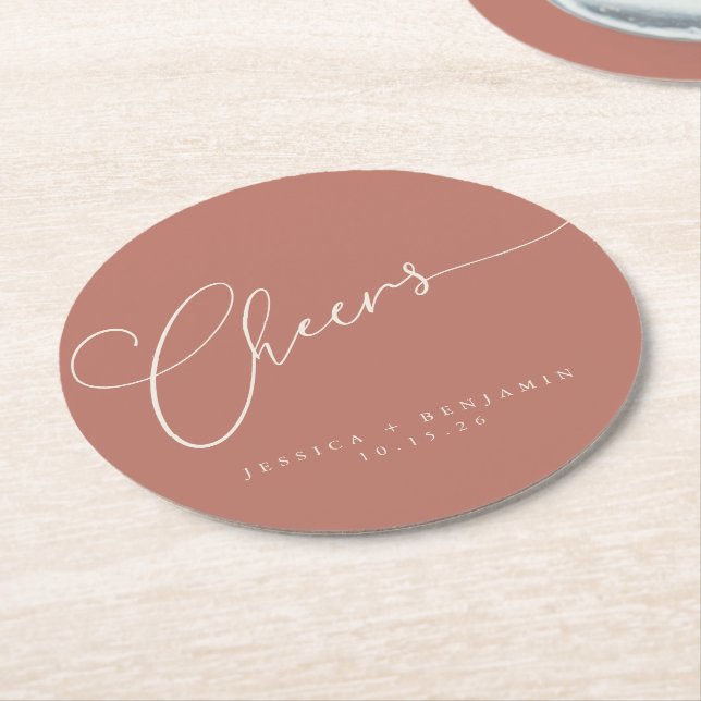 Cheers Minimalistisch Terracotta Script Custom Wed Runder Pappuntersetzer (Angewinkelt)