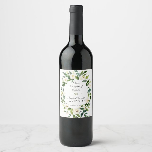 Cheers White Green Floral Wreath Wedding Weinetikett (Vorderseite)