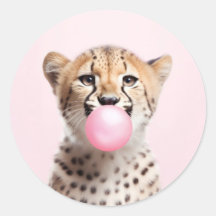 Cheetah Blown Pink Bubble Gum Spielend