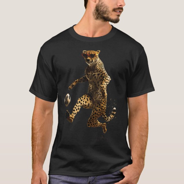 Cheetah Fußball Fuß  T-Shirt (Vorderseite)