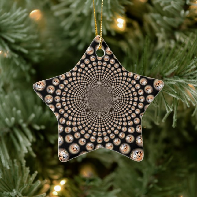 Cheetah Spin Spectacle - Feline Frenzy: Farbenfroh Keramikornament (Baum)