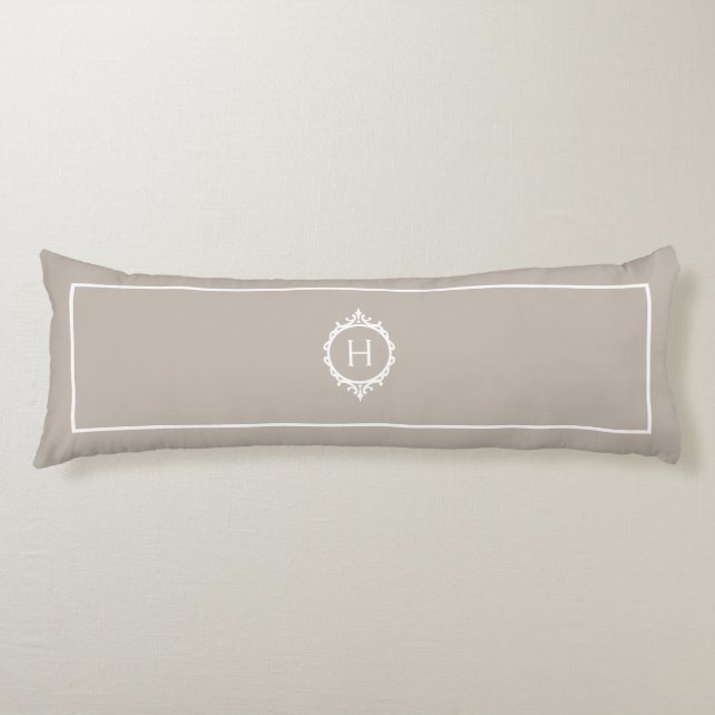 Chelsea Light Taue und White Mit Monogramm Seitenschläferkissen (Vorderseite)