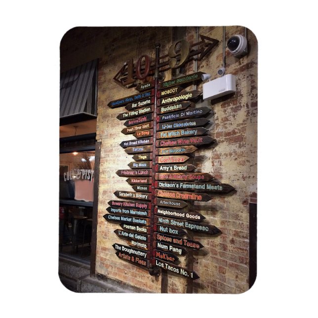 Chelsea Market Arrows #1 Magnet (Vertikal)
