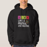 Chemie Physiker Lehrer Student Proton Scienc Hoodie<br><div class="desc">Funny Nerdy Science Überraschung für einen Studenten,  Chemiker,  Physiker,  Lehrer,  Wissenschaftler oder Apotheker. Ideal Geschenk für alle Science Nerd,  die gerne experimentieren oder ein Experiment im Labor oder Labrador machen.</div>