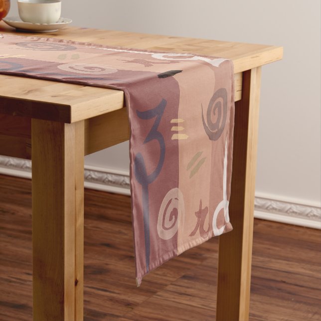 Chemin De Table Court Abstrait (In Situ)