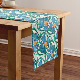 Chemin De Table Court Art Nouveau Floral Majolica Motif