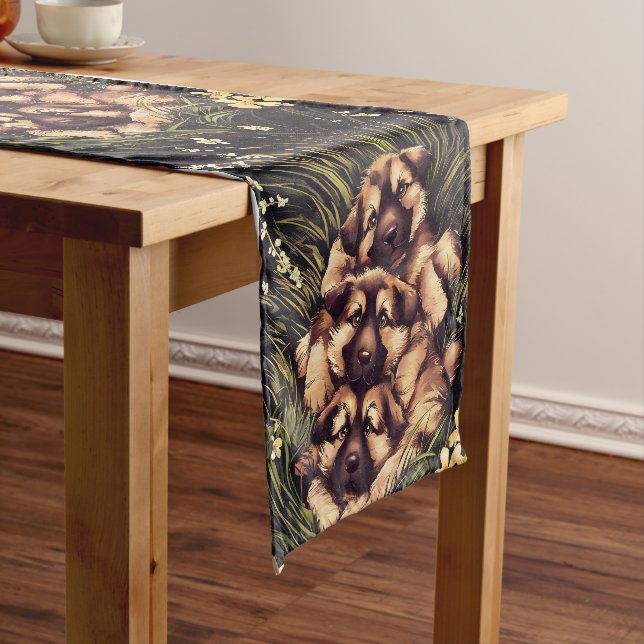 Chemin De Table Court Chiot berger allemand (In Situ)