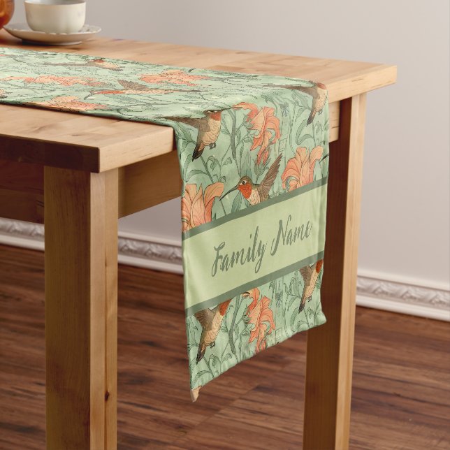 Chemin De Table Court Colibri et Motif Lily (In Situ)