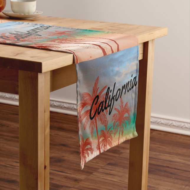 Chemin De Table Court Coureur de table de Californie (In Situ)
