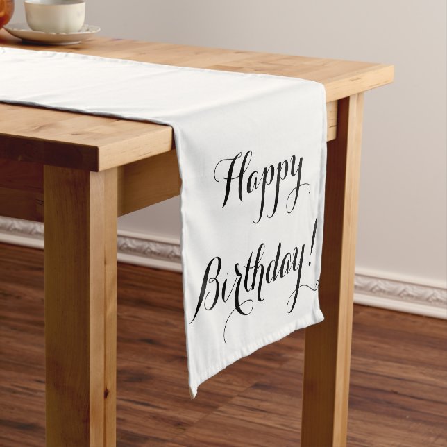 Chemin De Table Court Coureur de Tableau de joyeux anniversaire (In Situ)