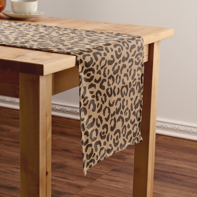 Chemin De Table Court Design classique série Leopard 5 (In Situ)
