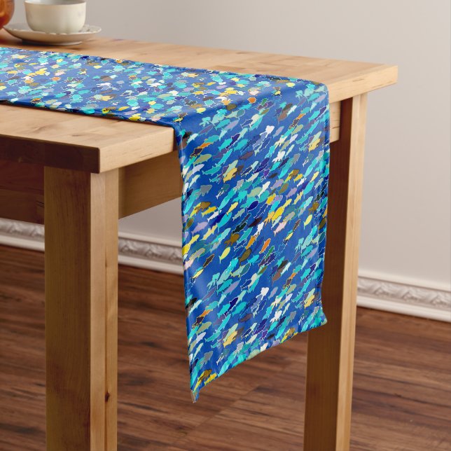 Chemin De Table Court École de poisson, bleu foncé, blanc et turquoise (In Situ)
