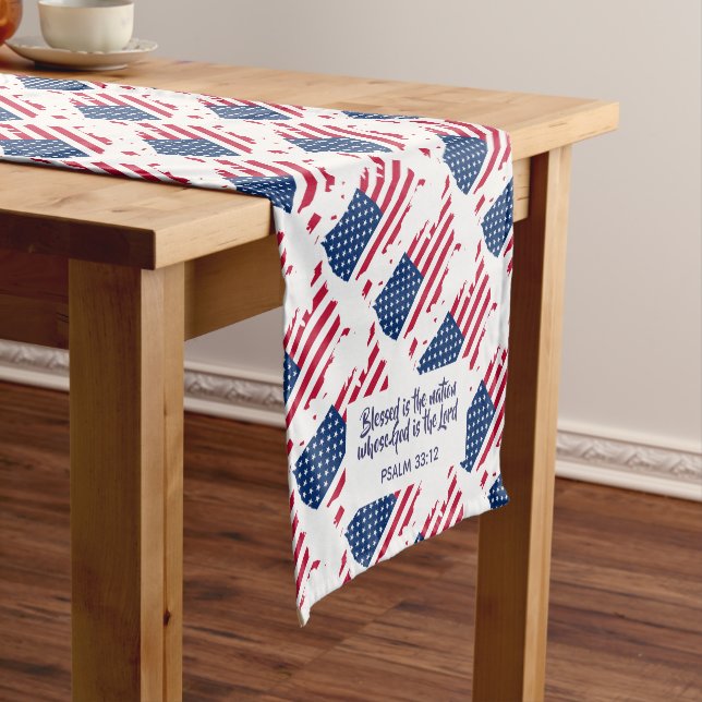 Chemin De Table Court Écriture de la nation Bénie des DRAPEAUX AMÉRICAIN (In Situ)