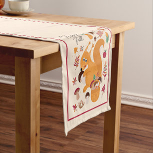 Chemin De Table Court Écureuil mignon d'automne avec texte personnalisé
