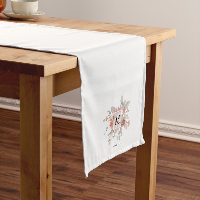 Chemin De Table Court Élégant Monogramme rose pâle Dusty (In Situ)